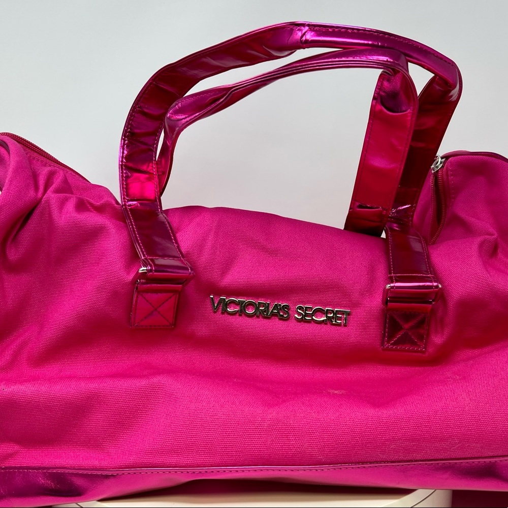 Travel back from Victoria Secret new